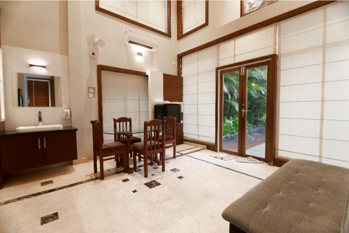 Square Villa Residency Luxury 1 Bed Room Villa With Private Pool Mukkam Exterior photo