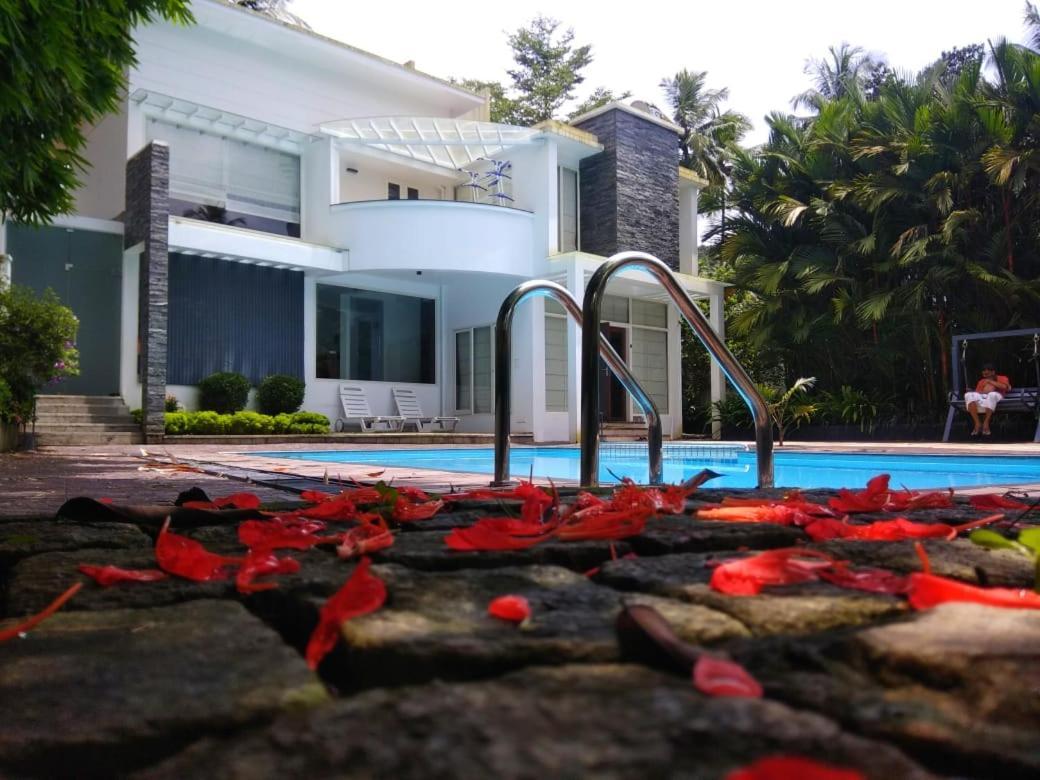Square Villa Residency Luxury 1 Bed Room Villa With Private Pool Mukkam Exterior photo